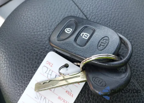 2013 Kia Sorento Lx из США, поврежденный, VIN 5XYKT3A65DG385530